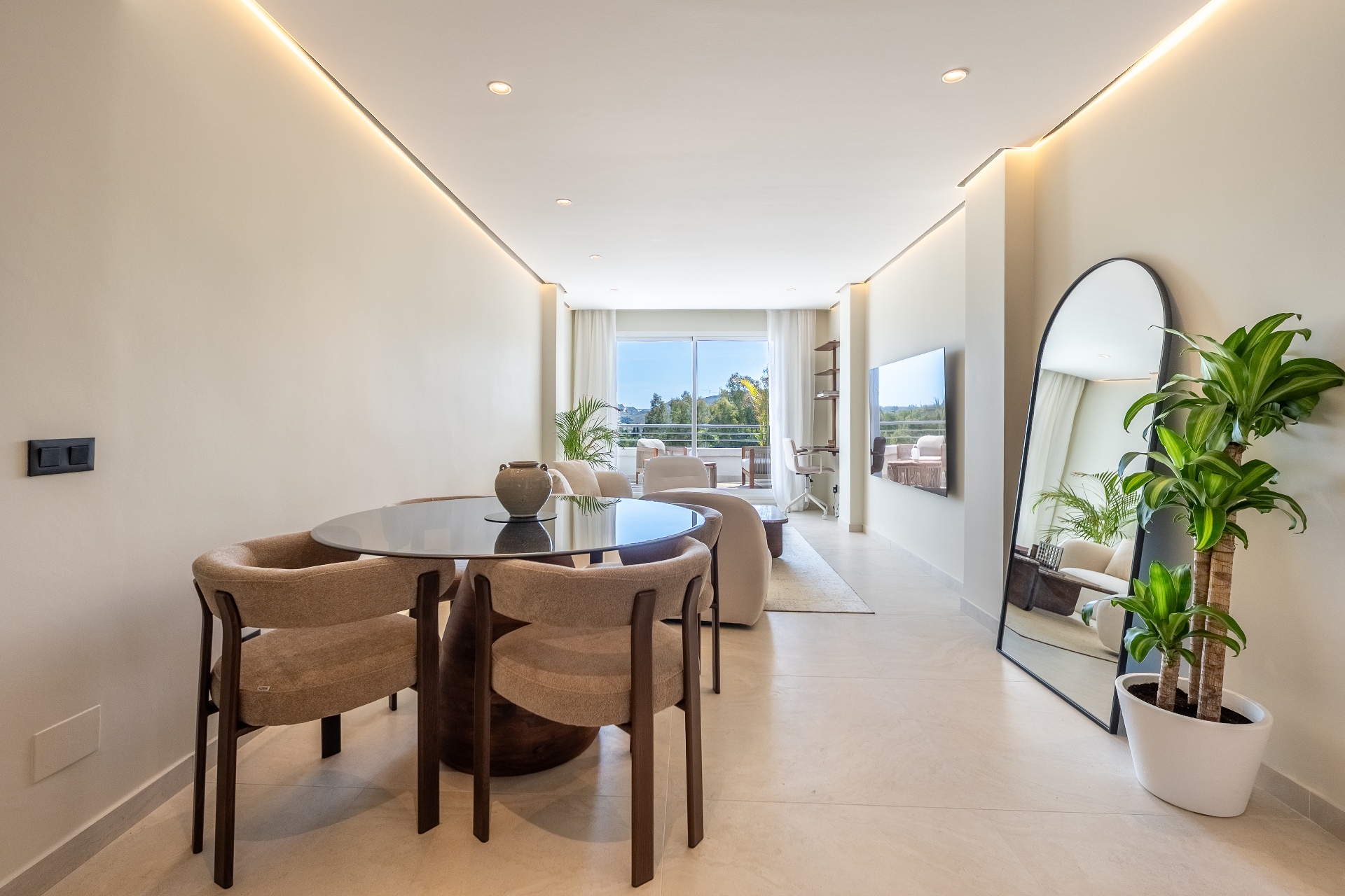 Luz de Lagos: A Flip Delivered